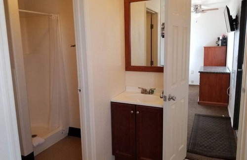 Valle Hotel | Grand Canyon Private Suite Retreat Sleeps 6