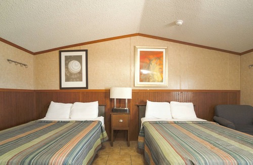 Nixon Hotel | Grand Eagle Ford Lodge & RV Park Nixon By OYO