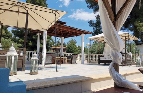 Sithonia Villa | Grand Familysuite for 5 2 bedrooms 1 large kitchen dining and living area bathroom balcony