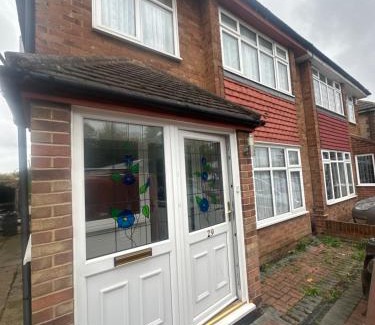 South Hornchurch Apartment | Grand House