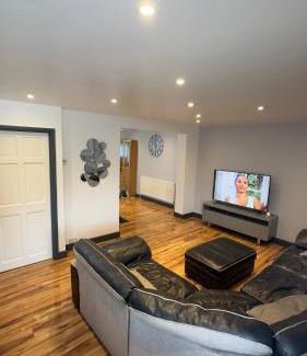South Hornchurch Apartment | Grand House