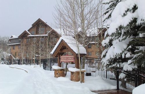 Breckenridge Resort | Grand Lodge on Peak 7. Ski-in/Ski-out Luxery Resort in Breckenridge, CO