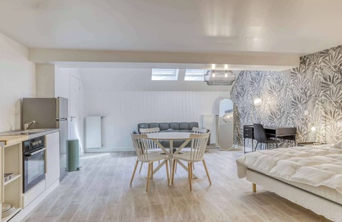 Annemasse Apartment | Grand Loft 45m2 50m Gare Annemasse