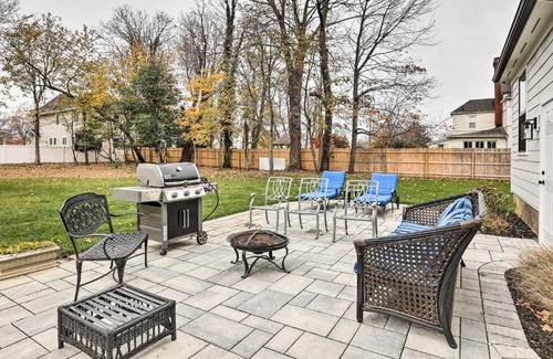 Long Branch House | Grand Long Branch Home 1 Block to Beach!