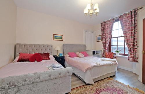 Central Aberdeen House | Grand Mansion 9 Beds Sleeps 17 Parking - Groups
