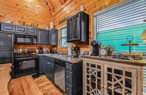 Sevierville Cabin | Grand Mountain View Lodge By Ghosal Luxury Lodging