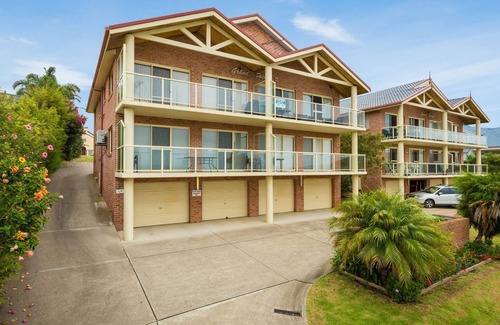 Narooma Apartment | Grand Pacific 2 Unit 1 - Ground Floor