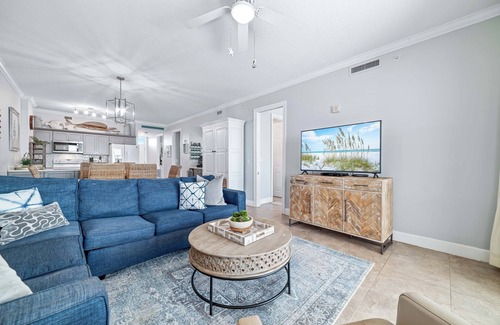 Orange Beach Condo | Grand Pointe 306 | Beachfront, Pools, Saunas, Hot Tub | My Beach Getaways