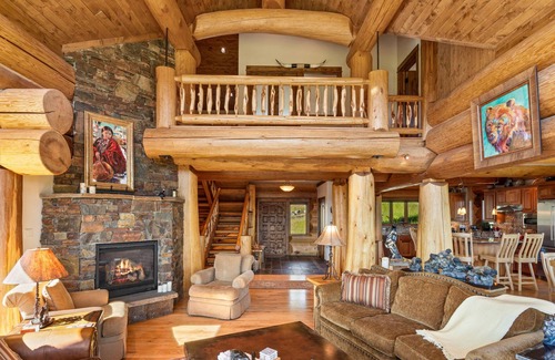Big Sky Cabin | Grand Ski Retreat | Hot Tub, Fireplace + Views!