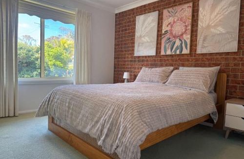 Malua Bay Apartment | Grand Spindrift - Entire Waterfront House