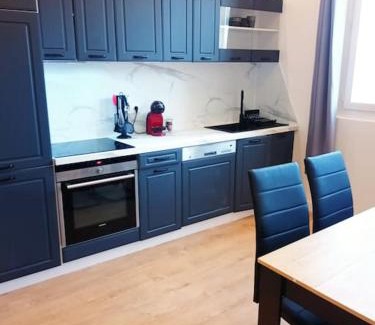 Voiron Apartment | Grand studio avec mezzanine