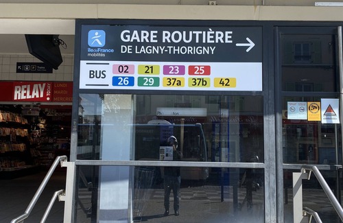 Thorigny-sur-Marne Apartment | Grand Studio - Disney-land- Paris