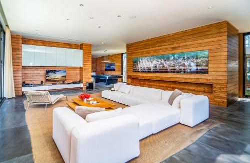 Khok Kloi Villa | Grand Villa Noi