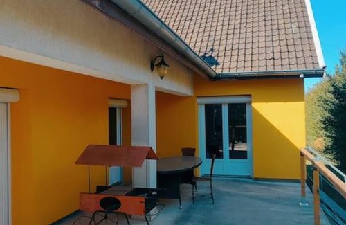 Saint-Romain-de-Jalionas House | Grande et agréable maison pour 5 à 10 personnes