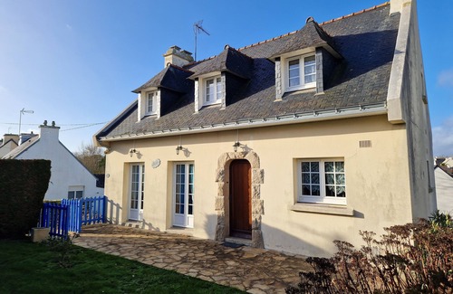 Tregunc House | Grande Maison Bretonne Près Concarneau 7 Pers 4 Chambres mer 4 km