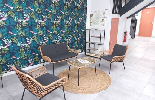 Gannat House | Grande Maison de ville design avec parking gratuit