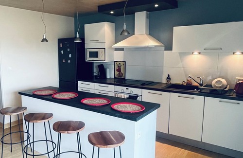 Cholet House | Grande Maison Familiale Sacré Coeur