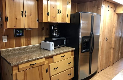 Pinetop-Lakeside Cabin | Grandma's Cabin. Cozy & Relaxing. You won't be disappointed.