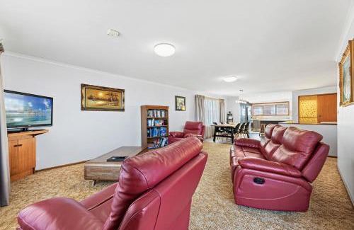 Kianga House | Grandview House Ocean Views