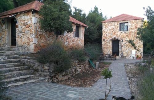 North Governorate Cabin | Graneroverde Resort