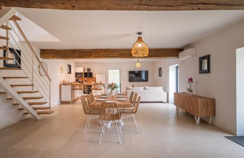 Parigne-lʼEveque House | Grange de Clyna-Piscine & Spa à 10 min du circuit