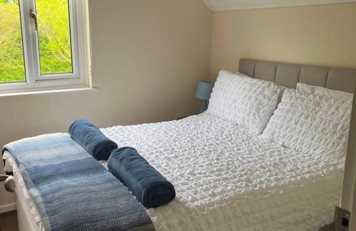 South Cerney Cabin | Grange Lodge