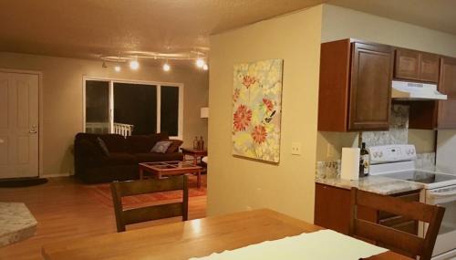 Mendenhall Valley Apartment | Granite Getaway REDUCED PRICE ON TOURS