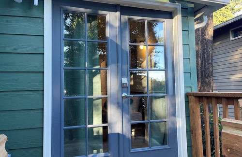 Picnic Point-North Lynnwood House | Gray Door at Lake Serene