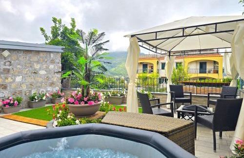 Vico Equense House | Grazy Home - Bright new Apt with Terrace and Jacuzzi