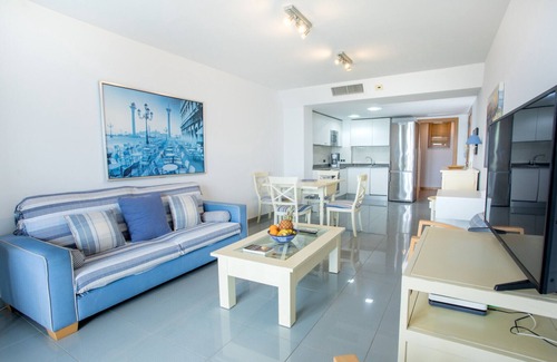 Las Palmas de Gran Canaria Ski Chalet | Great balcony over blue sea By CanariasGetaway