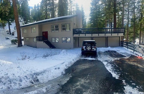Tahoe Village House | Gre3/4 mi. from HEAVENLY NV LIFTS!nCasinos & Event Ctr.-3 mi.! Sleeps 12