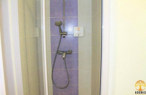 Grandcamp-Maisy Hotel | Great Amenities! Parking, Pool, Pets Allowed! Close to Maisy Battery!