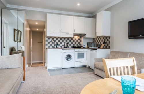 Brent Apartment | Great apartment-12 minutes by tube to Oxford st!