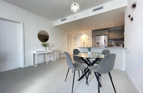 Doral Apartment | Great apartment, in downtown Doral- Miami