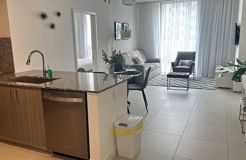 Doral Apartment | Great apartment, in downtown Doral- Miami