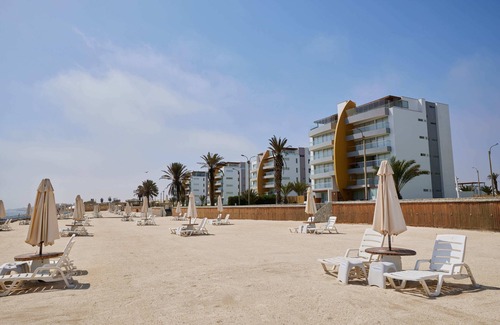 Pisco Apartment | Great Beach View 3-BR Apt with Hot Tub in Charming Condo in Paracas with WiFi
