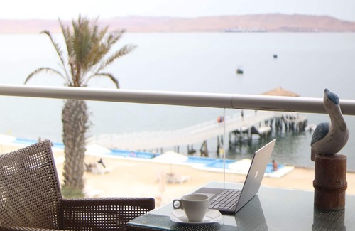 Pisco Apartment | Great Beach View 3-BR Apt with Hot Tub in Charming Condo in Paracas with WiFi