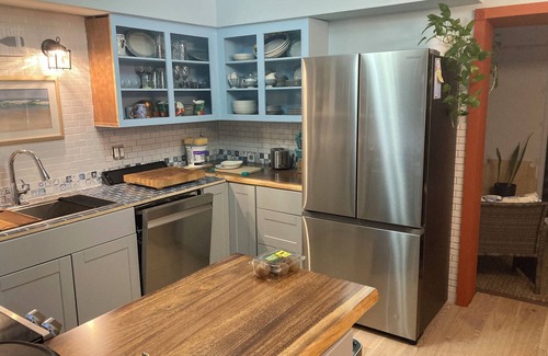 Palm River Estates House | Great condo on main level with beautiful backyard.