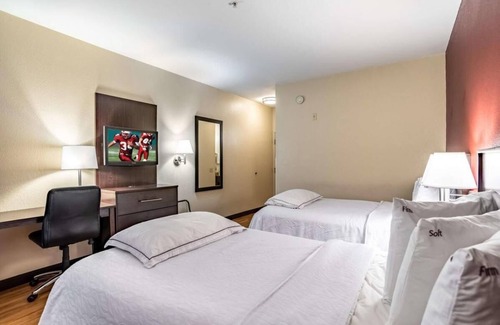 Downtown San Antonio Hotel | Great Deal! Pet Friendly Property, Minutes to Freeman Coliseum and AT&T Center!