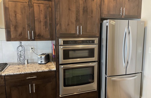 Southeast Boise House | Great for BSU Parents, Micron Employees, Two Families, Multi-Generational Groups