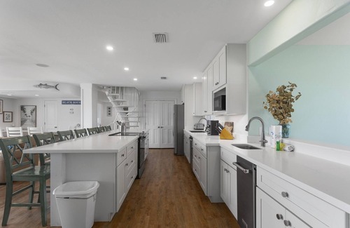 Villa Primera House | Great Gulf Front Family Home! Perfect for intimate weddings too!