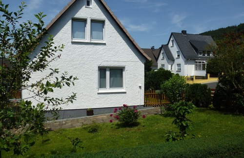 Bodenwerder House | Great holiday in the Weserbergland! In house with garden for 4 people. & Pets