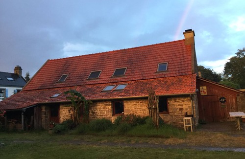 Guidel House | Great home for family vacations, yoga or meditation workshops.