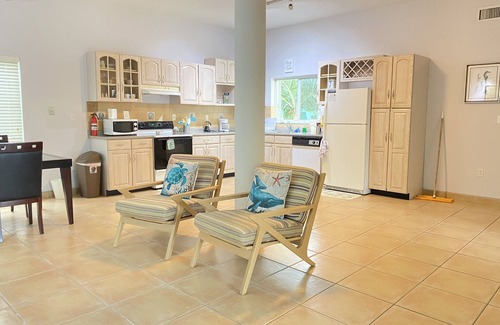 Tavernier House | Great house at walking distance from the ocean. Key Largo-Tavernier.