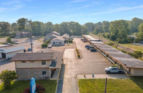 South Haven Hotel | Great Lakes Inn & Suites