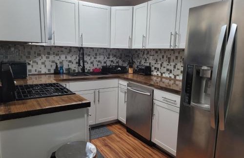 Southeast Pensacola House | Great large home,8 min from Downtown