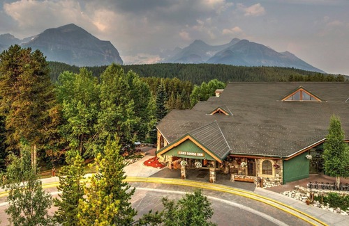Lake Louise Condo | Great Location! Cozy Charming Lake Louise Getaway