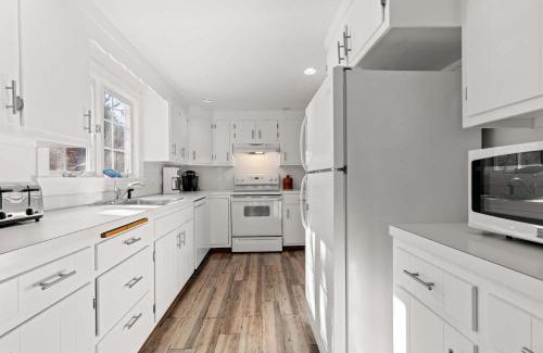 East Harwich House | Great location with Water Views