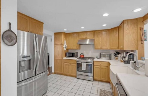 Williams House | Great locations and beautiful views!