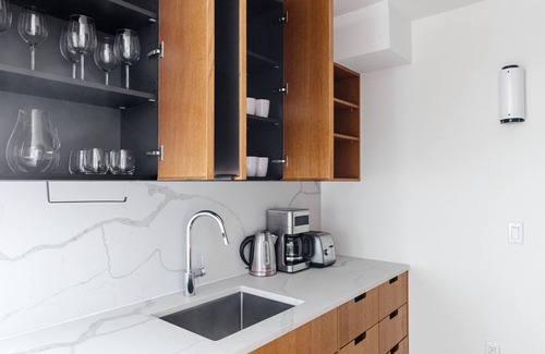 Sutton Place Apartment | Great Midtown East 2BR w/Gym, Roofdeck & W/D, nr Parks, by Blueground